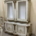 2-23 غرفة سفرة كلاسيك أوف وايت بتطعيمات ذهبية خفيف