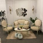 2-11 صالون كلاسيك فرنسي فاخر أوف وايت بلمسة باستيل أنيقة